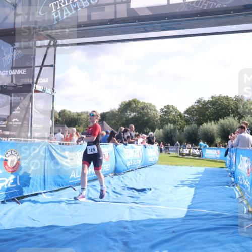 25.08.2024 - Elbe Triathlon Hamburg H.Heesch http://msf.ph/oto/6852354 25.08.2024 10:48:46 Ziel 121, 258 meine-sportfotos.de