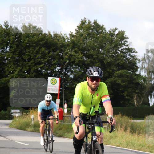 25.08.2024 - Elbe Triathlon Hamburg Fuchs,  Jonas http://msf.ph/oto/6852359 25.08.2024 09:59:30 Radfahren 128, 251, 270, 456, 341, 543, 391 meine-sportfotos.de