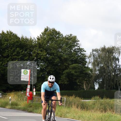25.08.2024 - Elbe Triathlon Hamburg Fuchs,  Jonas http://msf.ph/oto/6852370 25.08.2024 09:59:31 Radfahren 128, 251, 270, 456, 341, 543, 391 meine-sportfotos.de