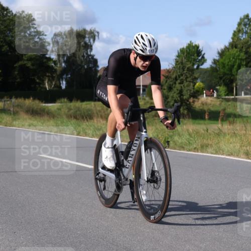 25.08.2024 - Elbe Triathlon Hamburg Fuchs,  Jonas http://msf.ph/oto/6852400 25.08.2024 10:35:59 Radfahren 629, 544, 613, 456 meine-sportfotos.de