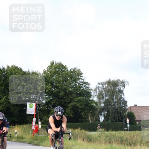 25.08.2024 - Elbe Triathlon Hamburg Fuchs,  Jonas http://msf.ph/oto/6852417 25.08.2024 09:59:33 Radfahren 251, 270, 456, 341, 543, 391 meine-sportfotos.de