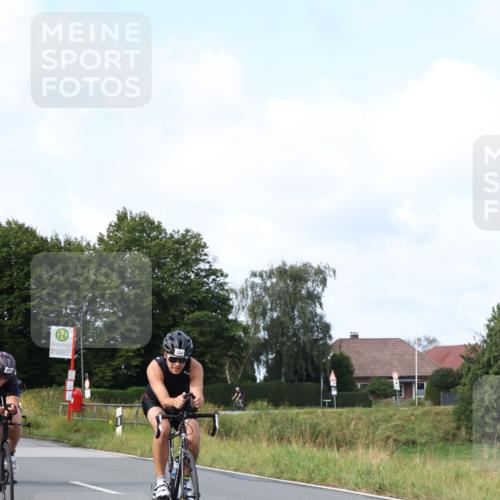 25.08.2024 - Elbe Triathlon Hamburg Fuchs,  Jonas http://msf.ph/oto/6852423 25.08.2024 09:59:33 Radfahren 251, 270, 456, 341, 543, 391 meine-sportfotos.de