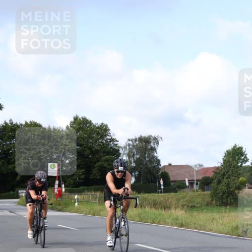 25.08.2024 - Elbe Triathlon Hamburg Fuchs,  Jonas http://msf.ph/oto/6852432 25.08.2024 09:59:33 Radfahren 251, 270, 456, 341, 543, 391 meine-sportfotos.de