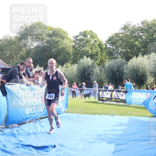 25.08.2024 - Elbe Triathlon Hamburg H.Heesch http://msf.ph/oto/6852447 25.08.2024 10:49:06 Ziel 153 meine-sportfotos.de