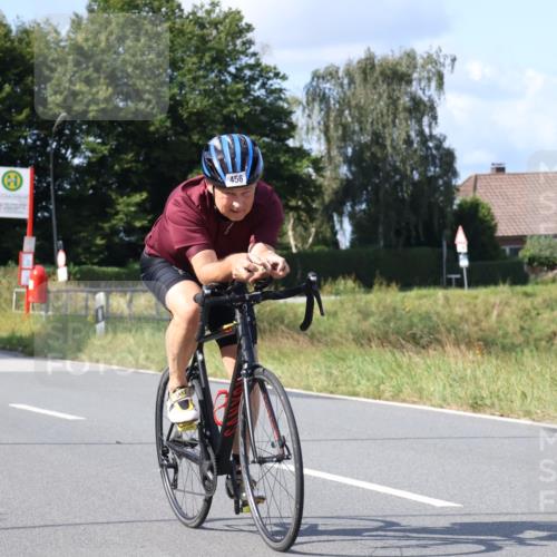 25.08.2024 - Elbe Triathlon Hamburg Fuchs,  Jonas http://msf.ph/oto/6852449 25.08.2024 10:36:01 Radfahren 544, 613, 456, 532 meine-sportfotos.de