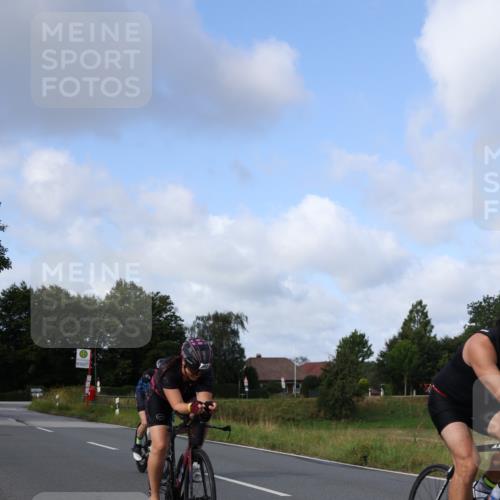 25.08.2024 - Elbe Triathlon Hamburg Fuchs,  Jonas http://msf.ph/oto/6852465 25.08.2024 09:59:34 Radfahren 251, 270, 456, 341, 543, 391, 411 meine-sportfotos.de