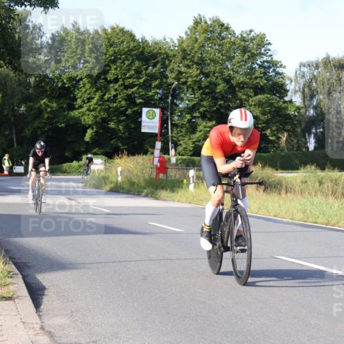 25.08.2024 - Elbe Triathlon Hamburg Fuchs,  Jonas http://msf.ph/oto/6852474 25.08.2024 09:16:01 Radfahren 68, 133, 144 meine-sportfotos.de