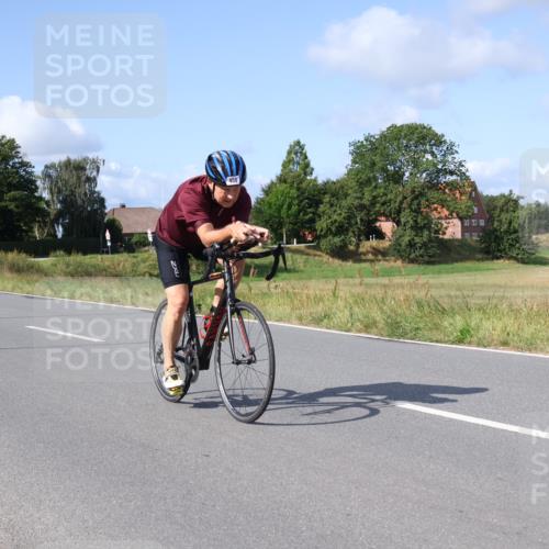 25.08.2024 - Elbe Triathlon Hamburg Fuchs,  Jonas http://msf.ph/oto/6852480 25.08.2024 10:36:01 Radfahren 544, 613, 456, 532 meine-sportfotos.de
