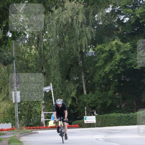 25.08.2024 - Elbe Triathlon Hamburg Fuchs,  Jonas http://msf.ph/oto/6852488 25.08.2024 09:59:36 Radfahren 251, 270, 456, 341, 543, 391, 411 meine-sportfotos.de