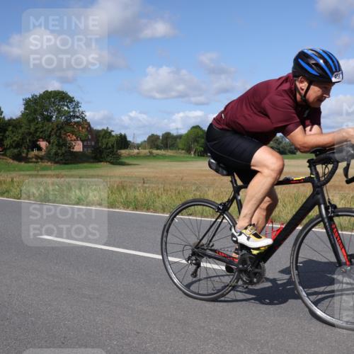 25.08.2024 - Elbe Triathlon Hamburg Fuchs,  Jonas http://msf.ph/oto/6852505 25.08.2024 10:36:02 Radfahren 544, 613, 456, 532 meine-sportfotos.de