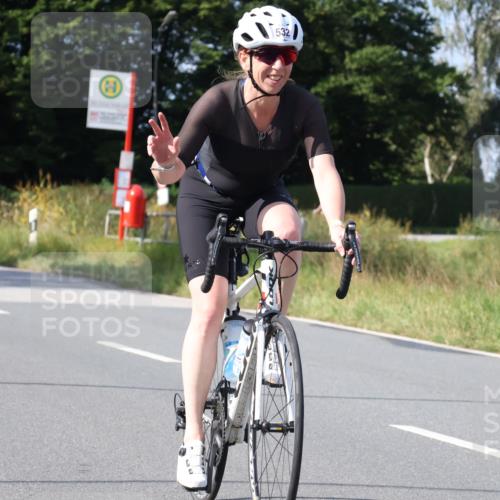 25.08.2024 - Elbe Triathlon Hamburg Fuchs,  Jonas http://msf.ph/oto/6852528 25.08.2024 10:36:06 Radfahren 456, 532, 515 meine-sportfotos.de