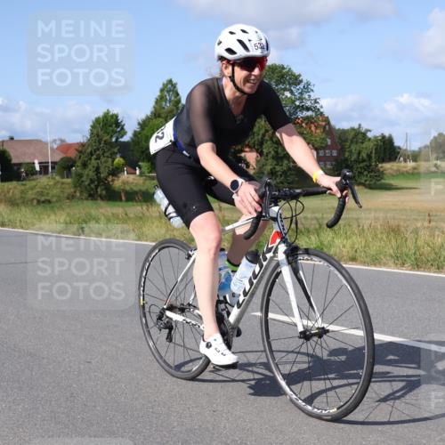 25.08.2024 - Elbe Triathlon Hamburg Fuchs,  Jonas http://msf.ph/oto/6852556 25.08.2024 10:36:07 Radfahren 456, 532, 515, 549 meine-sportfotos.de