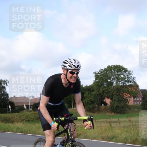 25.08.2024 - Elbe Triathlon Hamburg Fuchs,  Jonas http://msf.ph/oto/6852568 25.08.2024 09:59:45 Radfahren 411, 381 meine-sportfotos.de