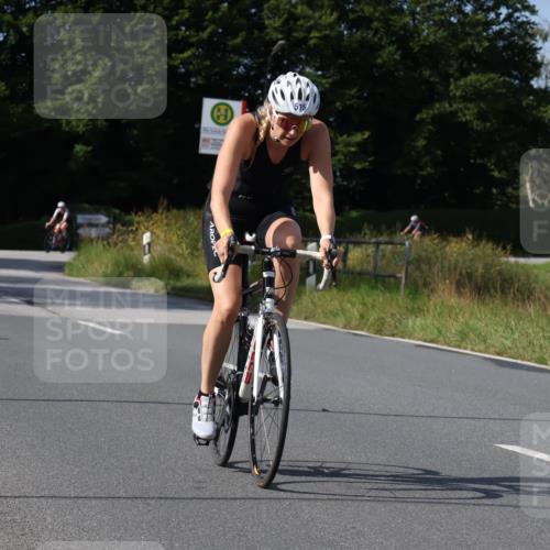 25.08.2024 - Elbe Triathlon Hamburg Fuchs,  Jonas http://msf.ph/oto/6852577 25.08.2024 10:36:09 Radfahren 532, 515, 549 meine-sportfotos.de