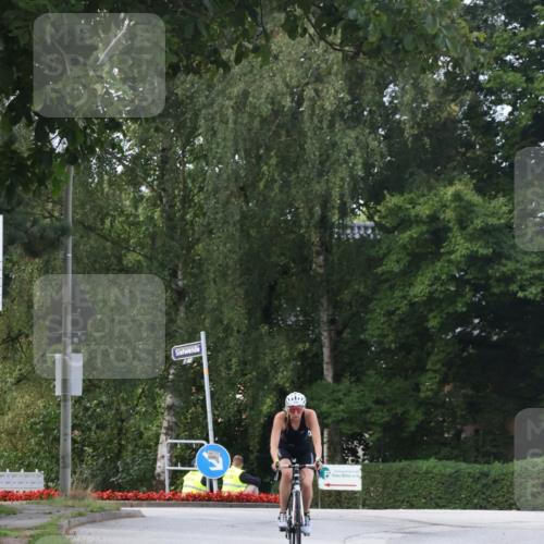 25.08.2024 - Elbe Triathlon Hamburg Fuchs,  Jonas http://msf.ph/oto/6852580 25.08.2024 09:59:47 Radfahren 381, 515 meine-sportfotos.de