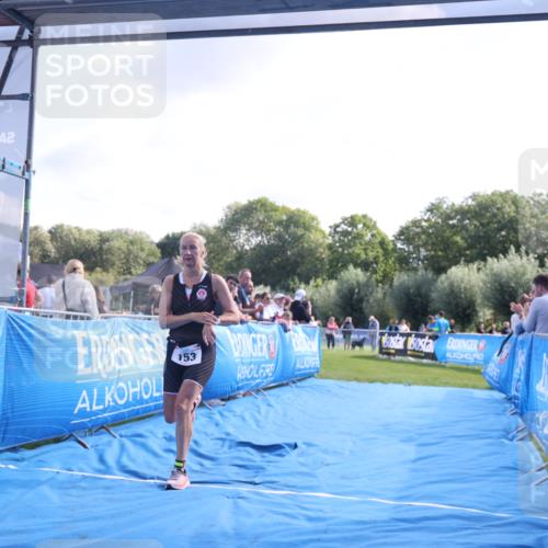 25.08.2024 - Elbe Triathlon Hamburg H.Heesch http://msf.ph/oto/6852614 25.08.2024 10:49:07 Ziel 153 meine-sportfotos.de
