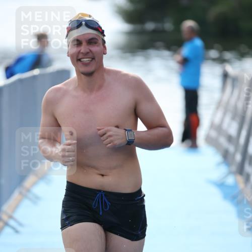 25.08.2024 - Elbe Triathlon Hamburg H.Heesch http://msf.ph/oto/6852658 25.08.2024 15:33:17 Schwimmen  meine-sportfotos.de