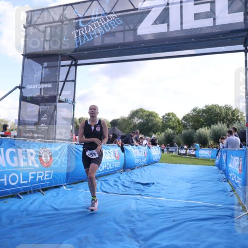 25.08.2024 - Elbe Triathlon Hamburg H.Heesch http://msf.ph/oto/6852704 25.08.2024 10:49:07 Ziel 153 meine-sportfotos.de
