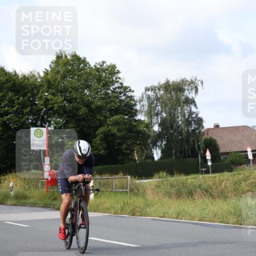 25.08.2024 - Elbe Triathlon Hamburg Fuchs,  Jonas http://msf.ph/oto/6852737 25.08.2024 10:00:03 Radfahren 254, 277, 351, 507, 384 meine-sportfotos.de