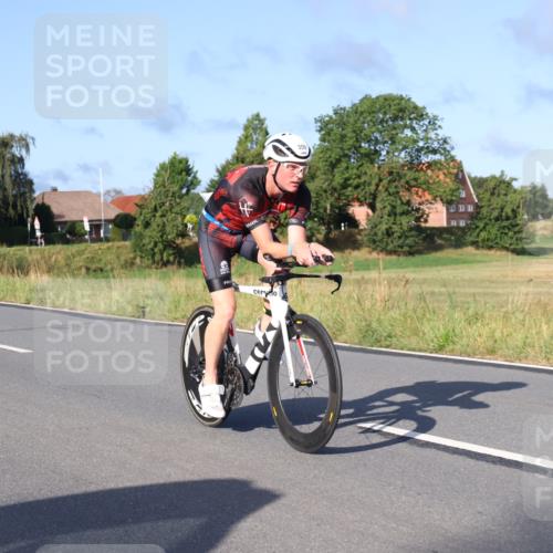 25.08.2024 - Elbe Triathlon Hamburg Fuchs,  Jonas http://msf.ph/oto/6852747 25.08.2024 09:16:10 Radfahren 144, 249, 359, 177 meine-sportfotos.de