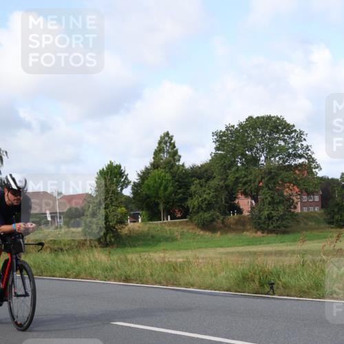 25.08.2024 - Elbe Triathlon Hamburg Fuchs,  Jonas http://msf.ph/oto/6852755 25.08.2024 10:00:04 Radfahren 254, 277, 351, 507, 384, 438 meine-sportfotos.de