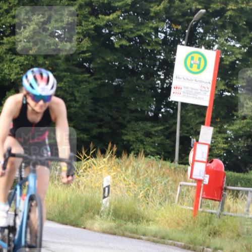 25.08.2024 - Elbe Triathlon Hamburg Fuchs,  Jonas http://msf.ph/oto/6852769 25.08.2024 10:00:07 Radfahren 351, 507, 384, 438 meine-sportfotos.de