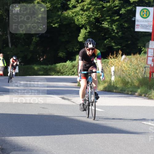 25.08.2024 - Elbe Triathlon Hamburg Fuchs,  Jonas http://msf.ph/oto/6852780 25.08.2024 09:16:15 Radfahren 359, 177, 78, 181 meine-sportfotos.de
