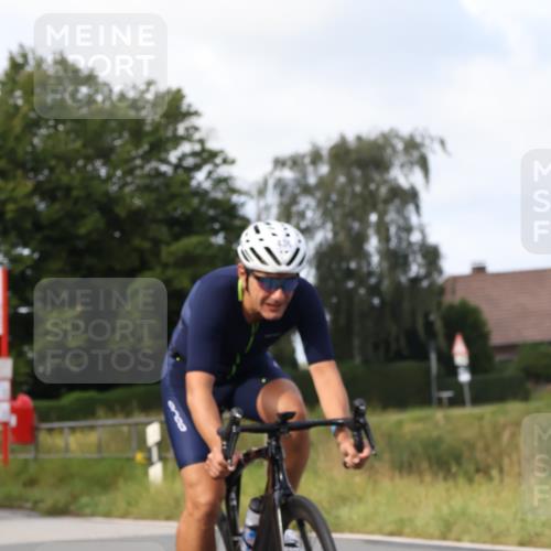 25.08.2024 - Elbe Triathlon Hamburg Fuchs,  Jonas http://msf.ph/oto/6852816 25.08.2024 10:00:10 Radfahren 507, 384, 438 meine-sportfotos.de