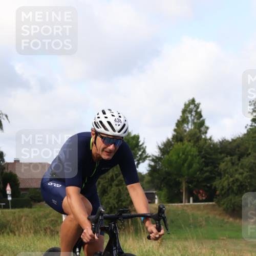 25.08.2024 - Elbe Triathlon Hamburg Fuchs,  Jonas http://msf.ph/oto/6852827 25.08.2024 10:00:11 Radfahren 507, 384, 438 meine-sportfotos.de