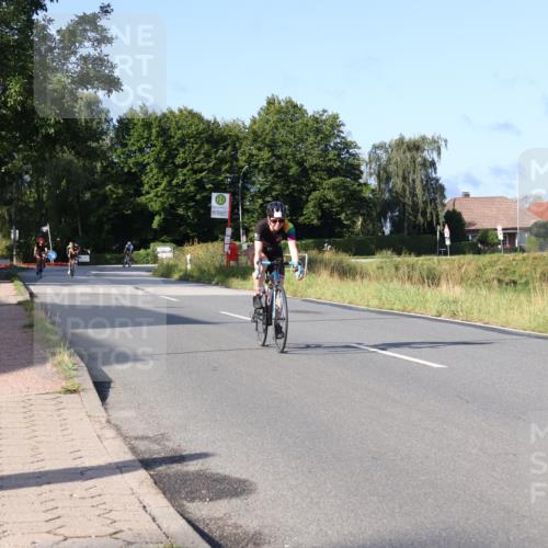 25.08.2024 - Elbe Triathlon Hamburg Fuchs,  Jonas http://msf.ph/oto/6852839 25.08.2024 09:16:16 Radfahren 177, 78, 181 meine-sportfotos.de