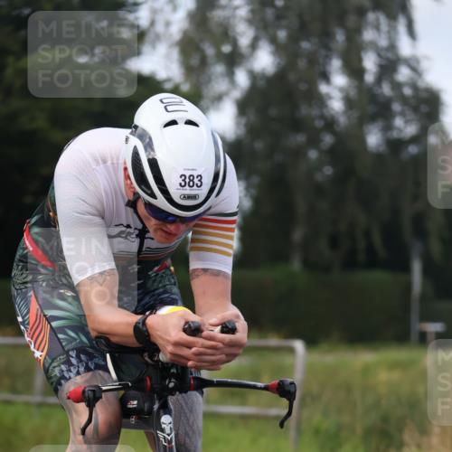 25.08.2024 - Elbe Triathlon Hamburg Fuchs,  Jonas http://msf.ph/oto/6852845 25.08.2024 10:00:23 Radfahren 383 meine-sportfotos.de