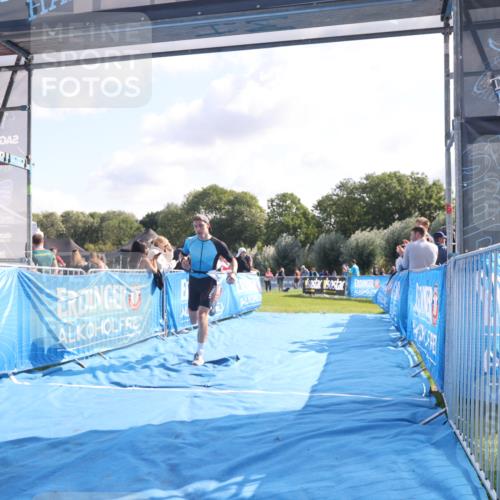25.08.2024 - Elbe Triathlon Hamburg H.Heesch http://msf.ph/oto/6852847 25.08.2024 10:50:21 Ziel 208 meine-sportfotos.de