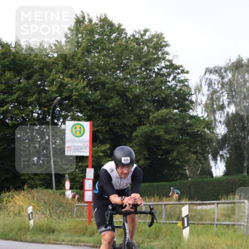 25.08.2024 - Elbe Triathlon Hamburg Fuchs,  Jonas http://msf.ph/oto/6852912 25.08.2024 10:00:39 Radfahren 321, 339, 290 meine-sportfotos.de