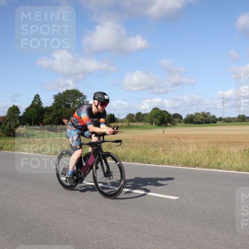 25.08.2024 - Elbe Triathlon Hamburg Fuchs,  Jonas http://msf.ph/oto/6852931 25.08.2024 10:36:26 Radfahren 499, 607, 797, 714, 592 meine-sportfotos.de
