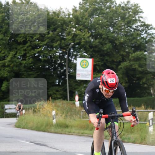 25.08.2024 - Elbe Triathlon Hamburg Fuchs,  Jonas http://msf.ph/oto/6852943 25.08.2024 10:00:41 Radfahren 321, 339, 290, 385, 305 meine-sportfotos.de