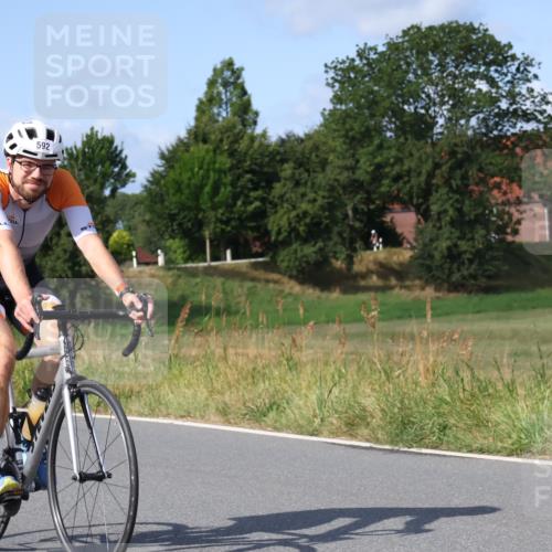 25.08.2024 - Elbe Triathlon Hamburg Fuchs,  Jonas http://msf.ph/oto/6852963 25.08.2024 10:36:30 Radfahren 797, 714, 592 meine-sportfotos.de