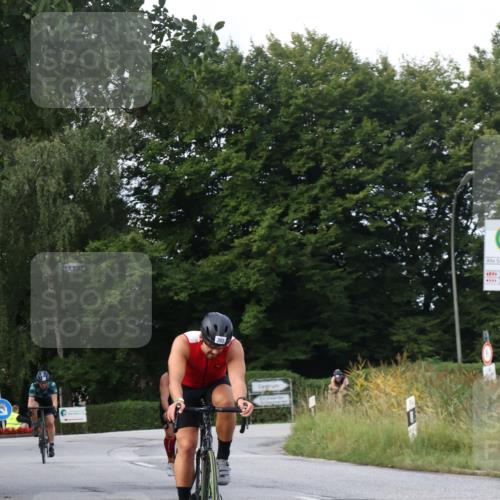 25.08.2024 - Elbe Triathlon Hamburg Fuchs,  Jonas http://msf.ph/oto/6852996 25.08.2024 10:00:45 Radfahren 321, 339, 290, 385, 305, 401, 547 meine-sportfotos.de