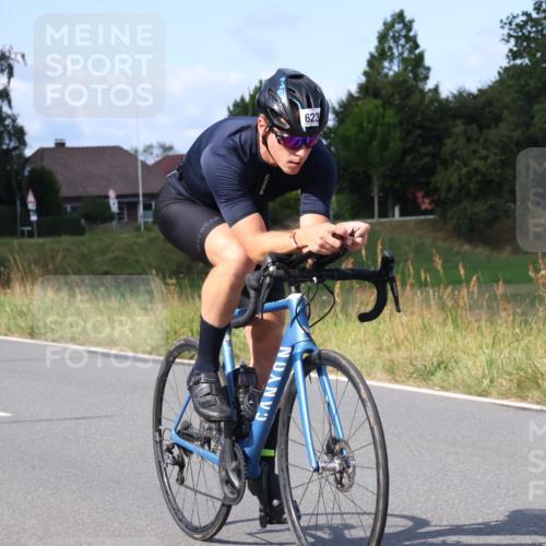 25.08.2024 - Elbe Triathlon Hamburg Fuchs,  Jonas http://msf.ph/oto/6853019 25.08.2024 10:36:40 Radfahren 623 meine-sportfotos.de