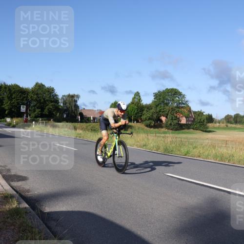 25.08.2024 - Elbe Triathlon Hamburg Fuchs,  Jonas http://msf.ph/oto/6853041 25.08.2024 09:16:26 Radfahren 181, 67, 330, 101, 72, 127 meine-sportfotos.de