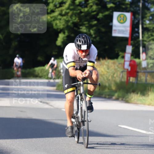25.08.2024 - Elbe Triathlon Hamburg Fuchs,  Jonas http://msf.ph/oto/6853053 25.08.2024 09:16:28 Radfahren 67, 330, 101, 72, 127, 118 meine-sportfotos.de