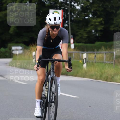 25.08.2024 - Elbe Triathlon Hamburg Fuchs,  Jonas http://msf.ph/oto/6853062 25.08.2024 10:36:48 Radfahren 488, 475, 673 meine-sportfotos.de