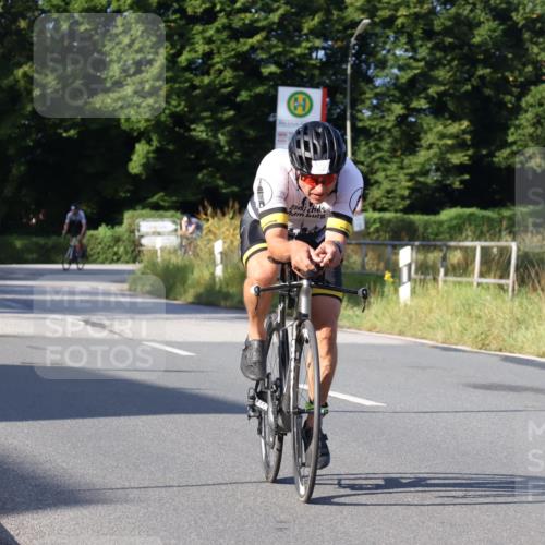 25.08.2024 - Elbe Triathlon Hamburg Fuchs,  Jonas http://msf.ph/oto/6853067 25.08.2024 09:16:28 Radfahren 67, 330, 101, 72, 127, 118 meine-sportfotos.de
