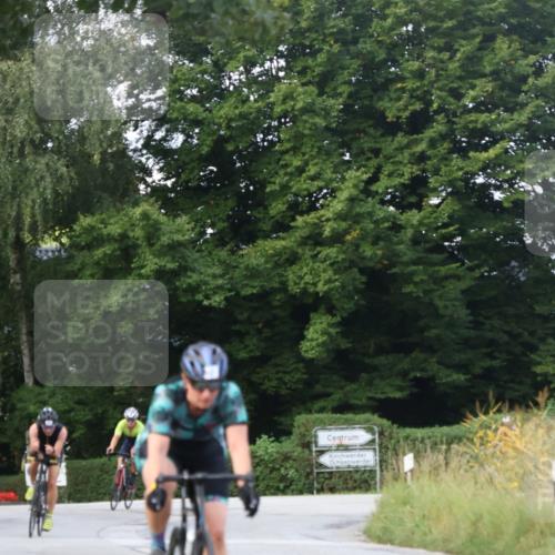 25.08.2024 - Elbe Triathlon Hamburg Fuchs,  Jonas http://msf.ph/oto/6853071 25.08.2024 10:00:48 Radfahren 385, 305, 401, 547, 407 meine-sportfotos.de