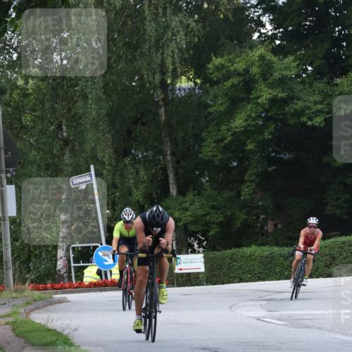 25.08.2024 - Elbe Triathlon Hamburg Fuchs,  Jonas http://msf.ph/oto/6853088 25.08.2024 10:00:50 Radfahren 385, 305, 401, 547, 407, 486, 211 meine-sportfotos.de