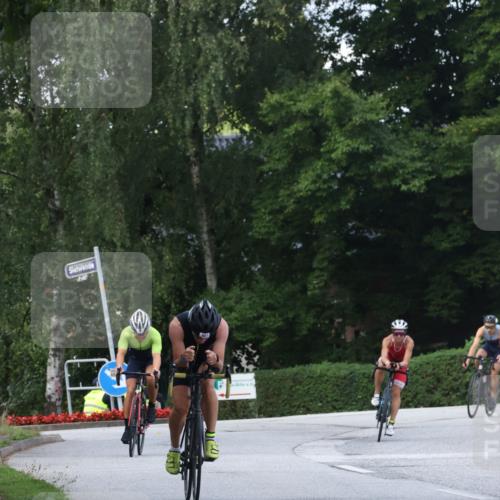 25.08.2024 - Elbe Triathlon Hamburg Fuchs,  Jonas http://msf.ph/oto/6853094 25.08.2024 10:00:50 Radfahren 385, 305, 401, 547, 407, 486, 211 meine-sportfotos.de