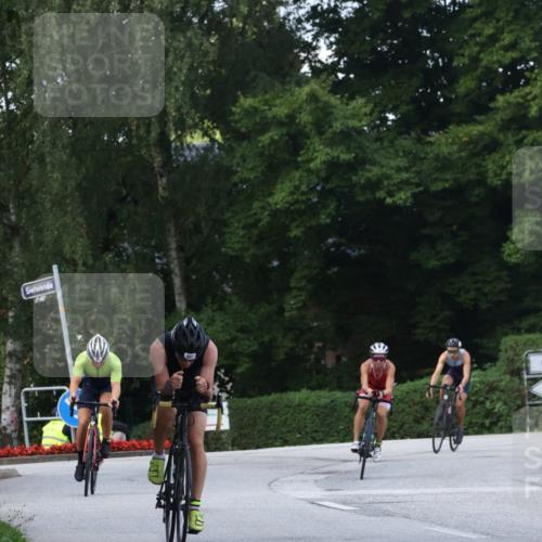 25.08.2024 - Elbe Triathlon Hamburg Fuchs,  Jonas http://msf.ph/oto/6853098 25.08.2024 10:00:50 Radfahren 385, 305, 401, 547, 407, 486, 211 meine-sportfotos.de