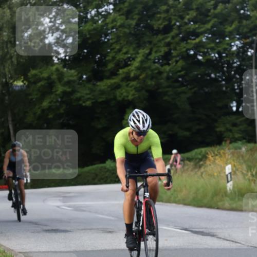 25.08.2024 - Elbe Triathlon Hamburg Fuchs,  Jonas http://msf.ph/oto/6853120 25.08.2024 10:00:54 Radfahren 401, 547, 407, 486, 211, 214 meine-sportfotos.de
