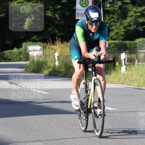 25.08.2024 - Elbe Triathlon Hamburg Fuchs,  Jonas http://msf.ph/oto/6853129 25.08.2024 09:16:32 Radfahren 72, 127, 118, 254, 123, 173, 314 meine-sportfotos.de