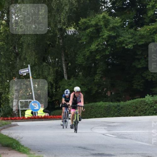 25.08.2024 - Elbe Triathlon Hamburg Fuchs,  Jonas http://msf.ph/oto/6853164 25.08.2024 10:00:58 Radfahren 407, 486, 211, 214, 550, 544 meine-sportfotos.de