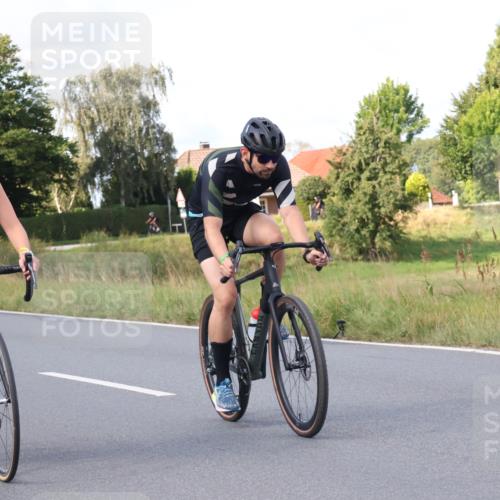 25.08.2024 - Elbe Triathlon Hamburg Fuchs,  Jonas http://msf.ph/oto/6853165 25.08.2024 10:36:53 Radfahren 488, 475, 673, 483 meine-sportfotos.de